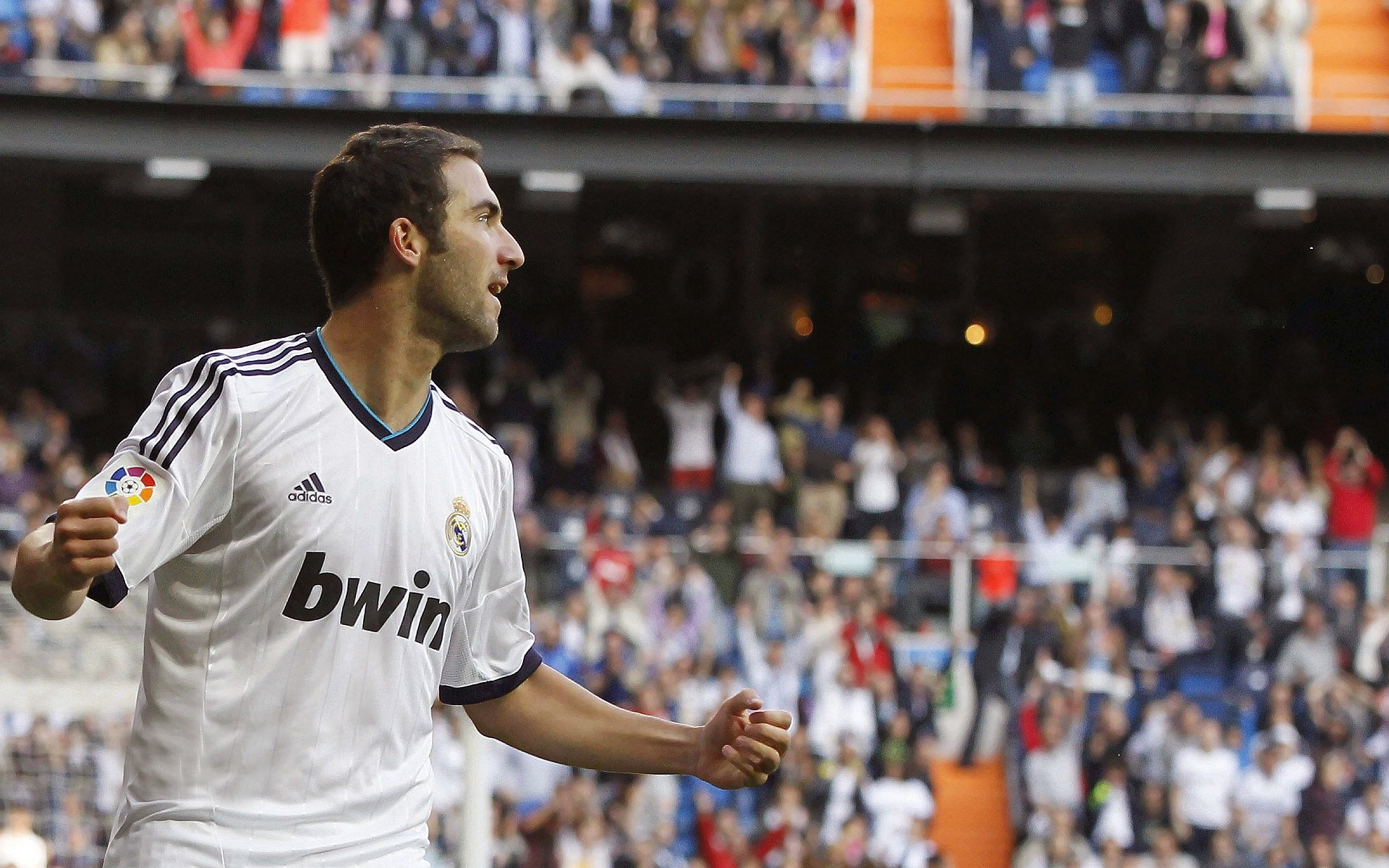 ac米兰足球队-五大联赛是否加强控球中场的射门能力训练，五大联赛防守水平